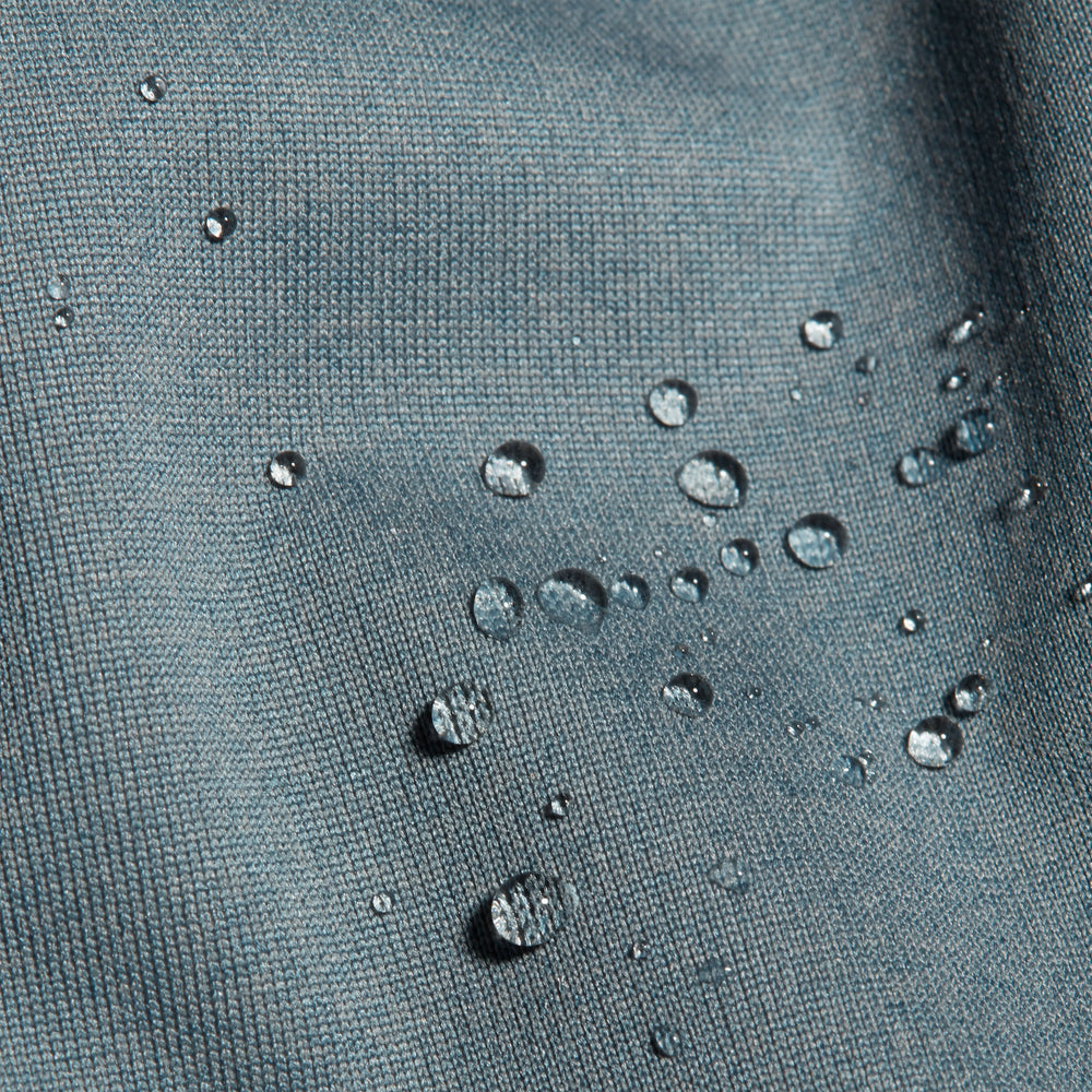 strata-black