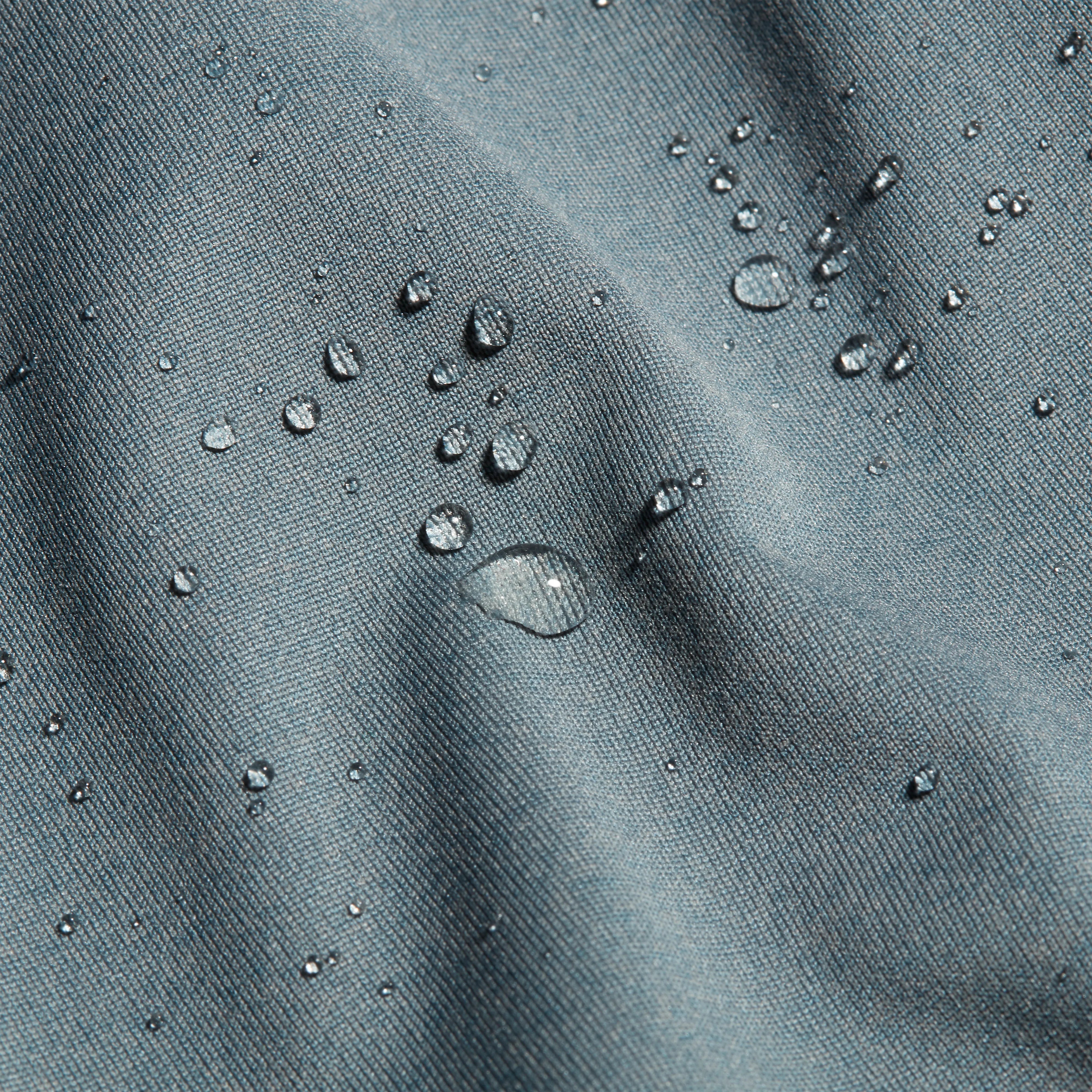 strata-black