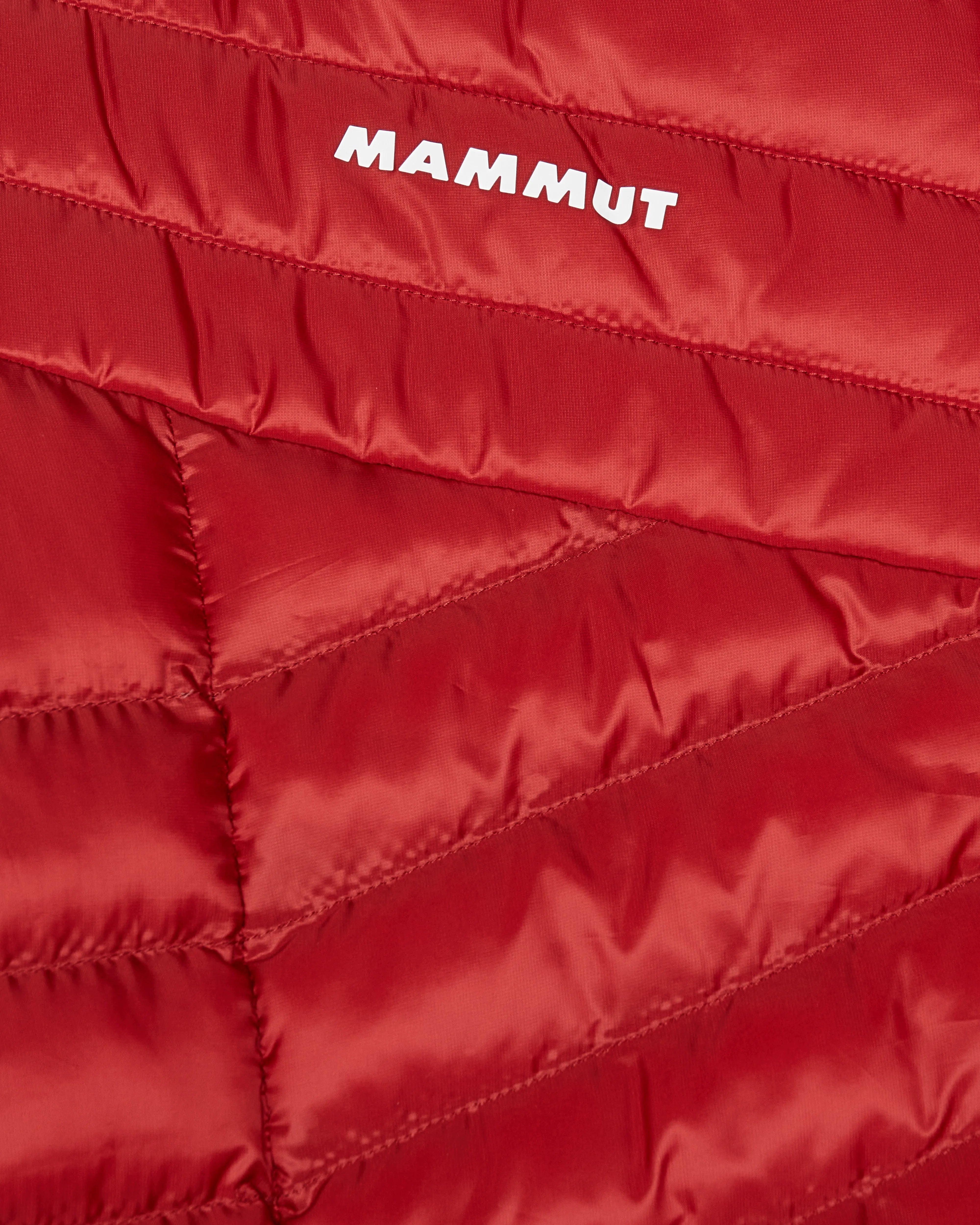 dark mammut red