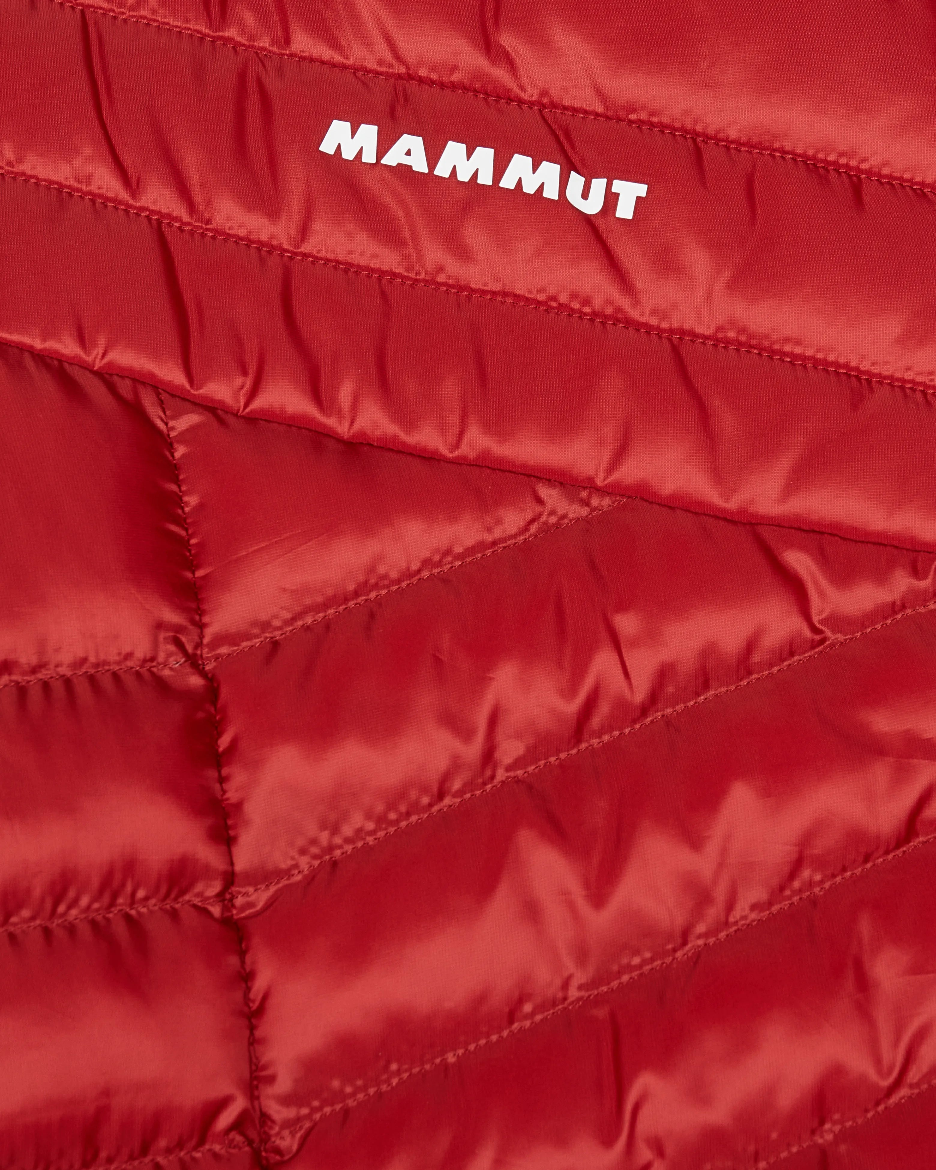 dark mammut red