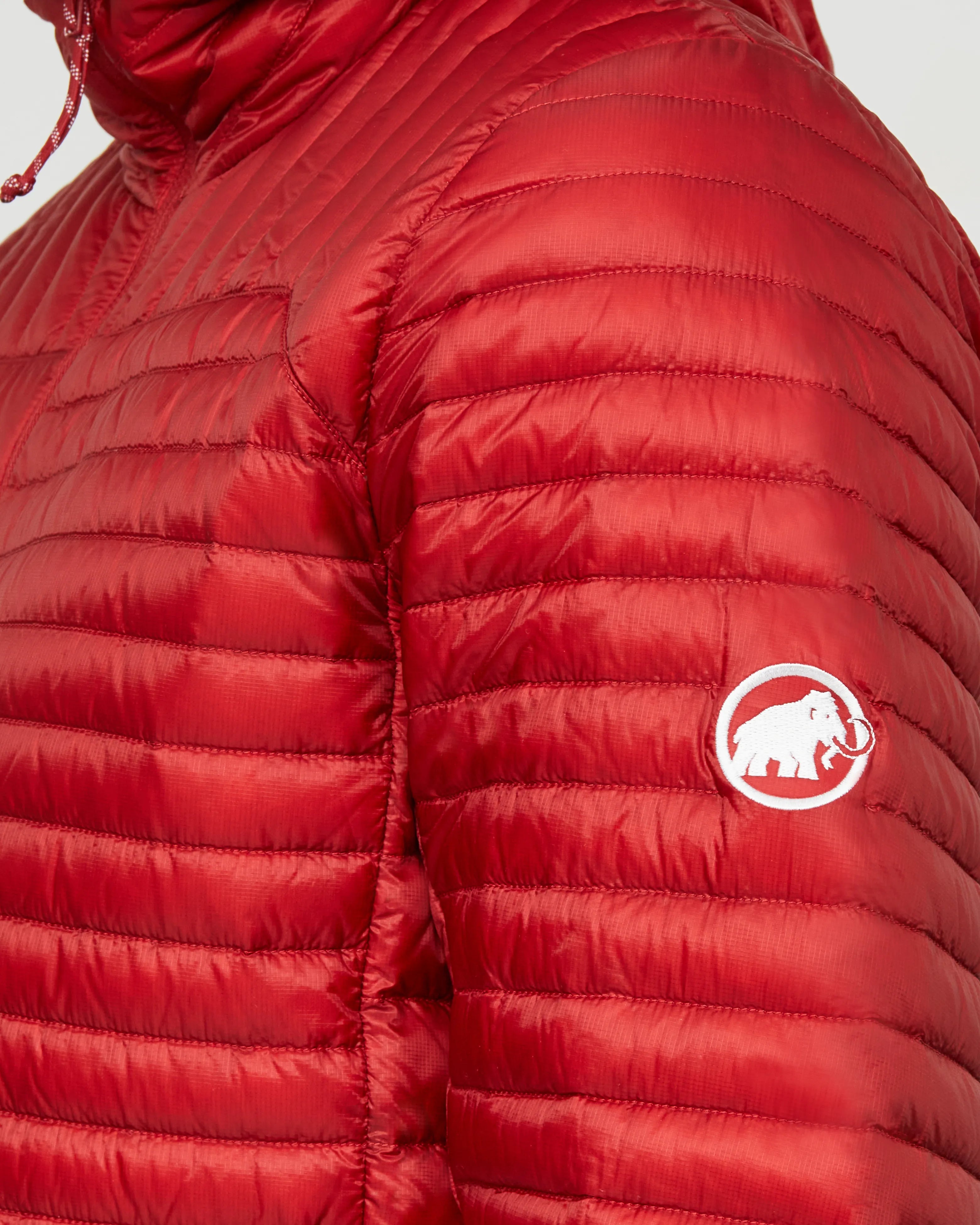 dark mammut red