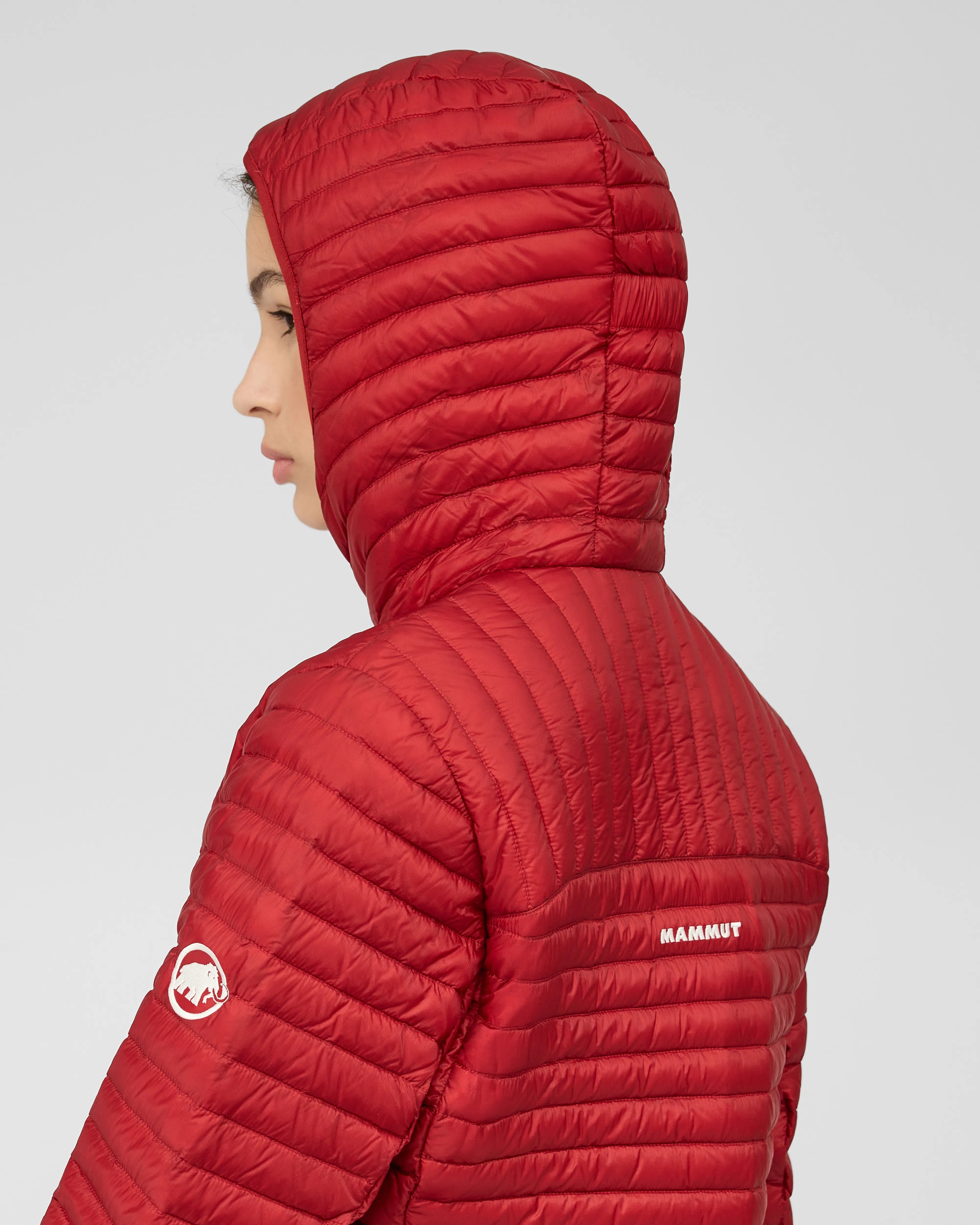 dark mammut red
