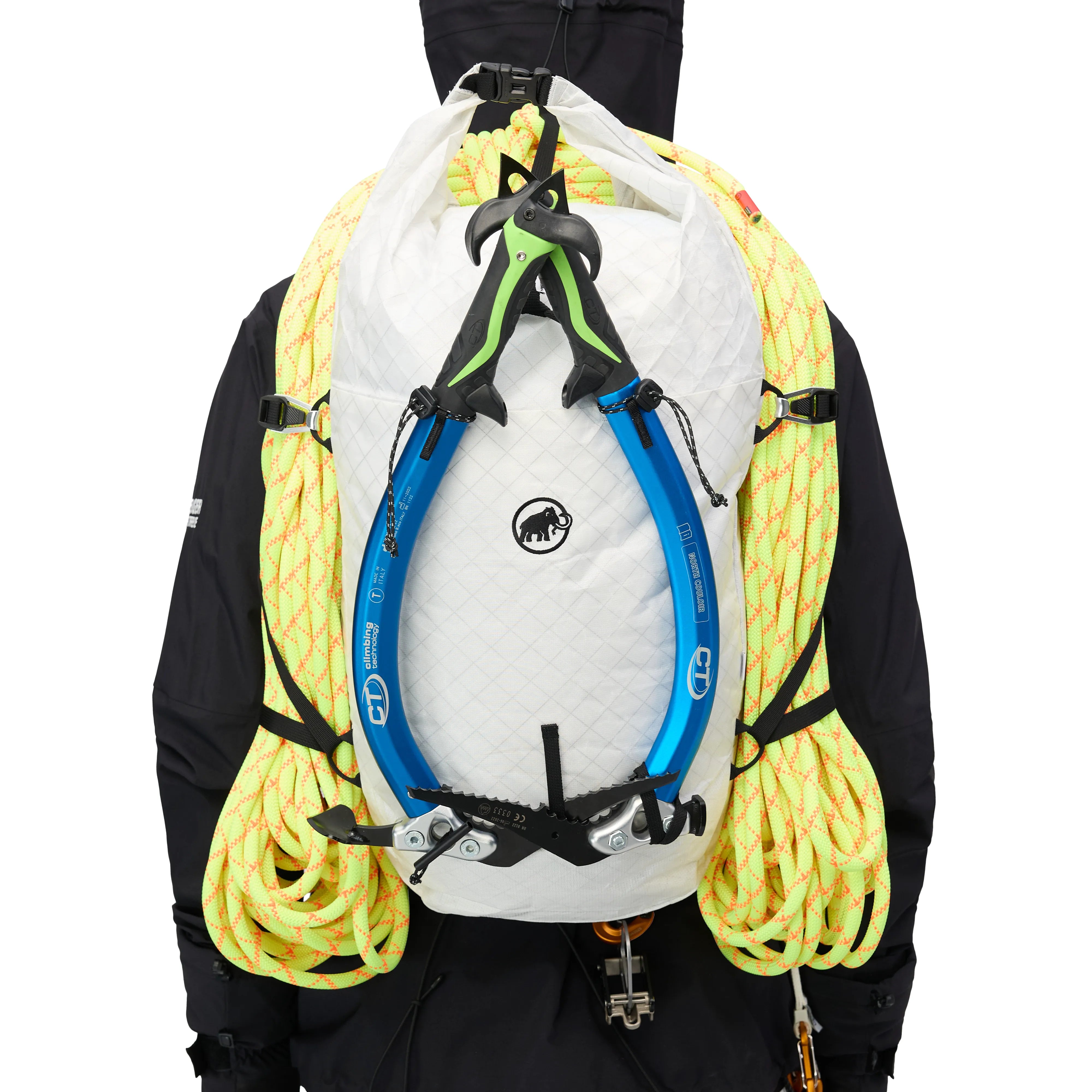 28 L