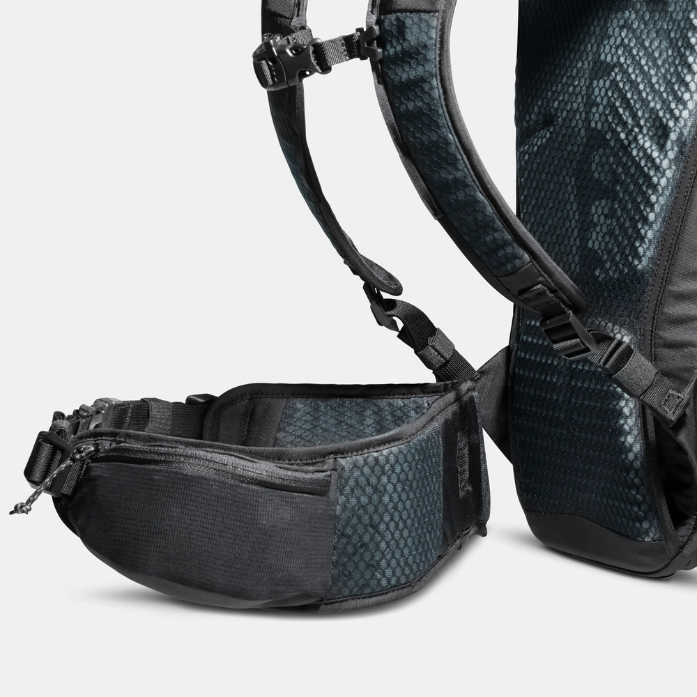 marine-black