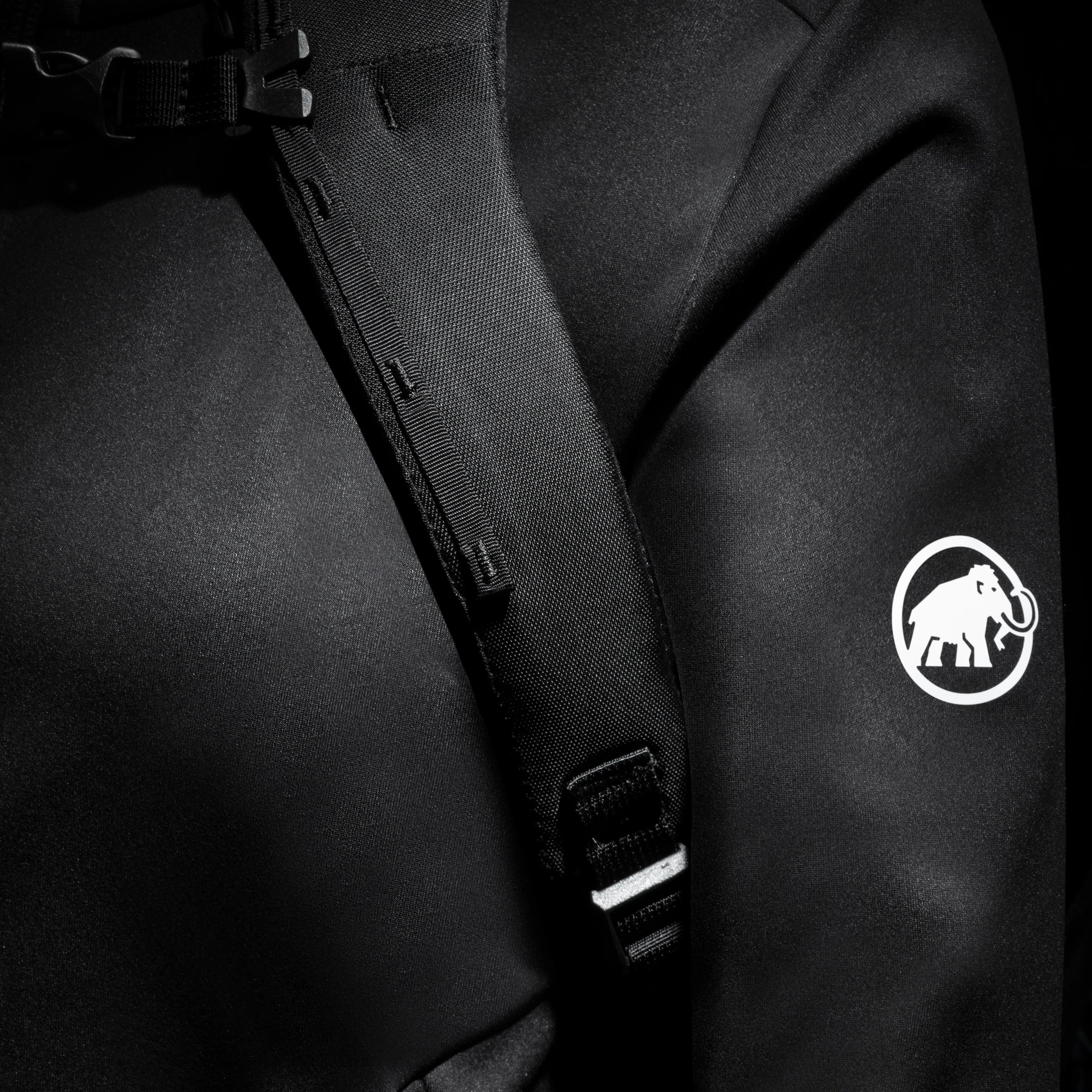 marine-black