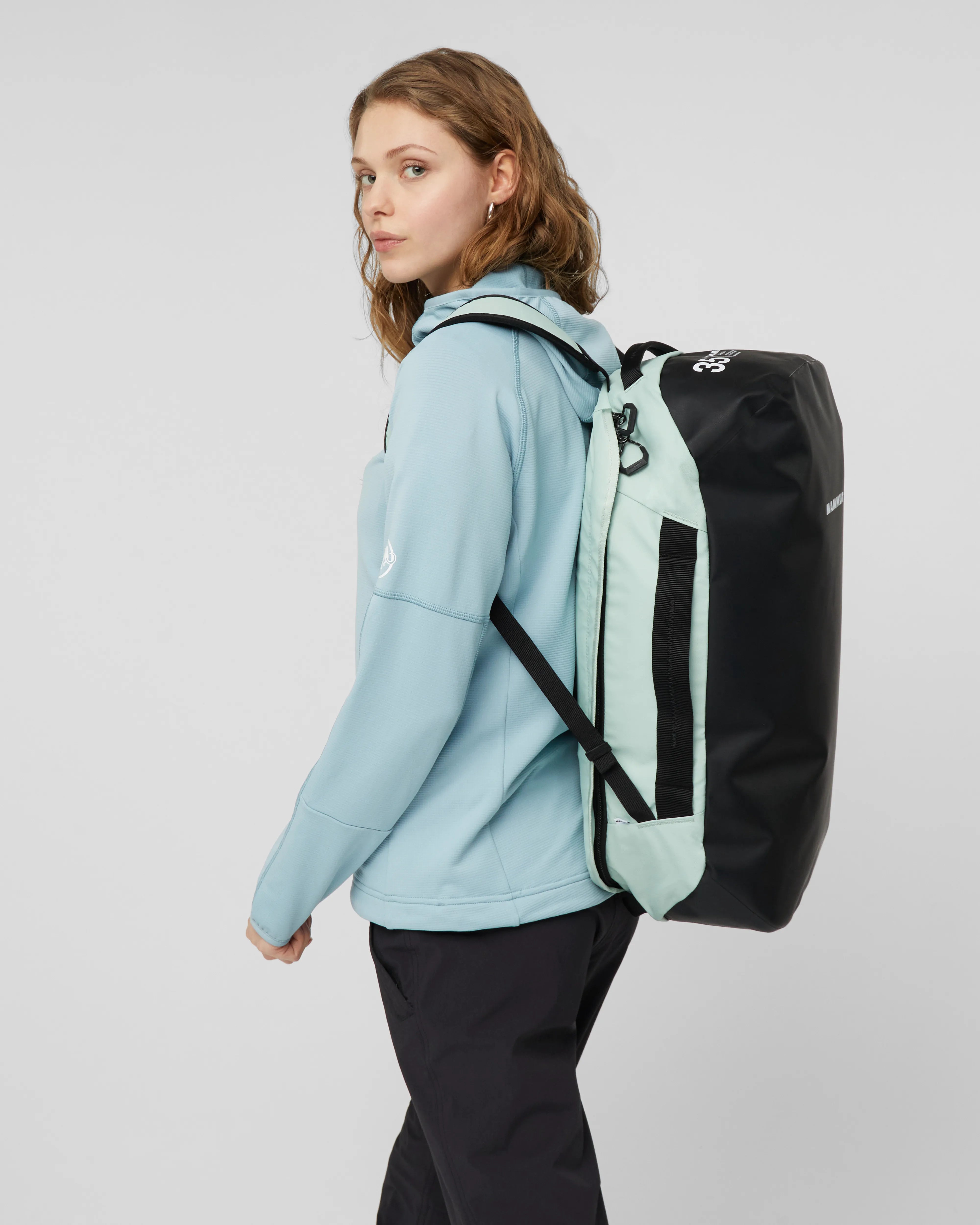 35 L