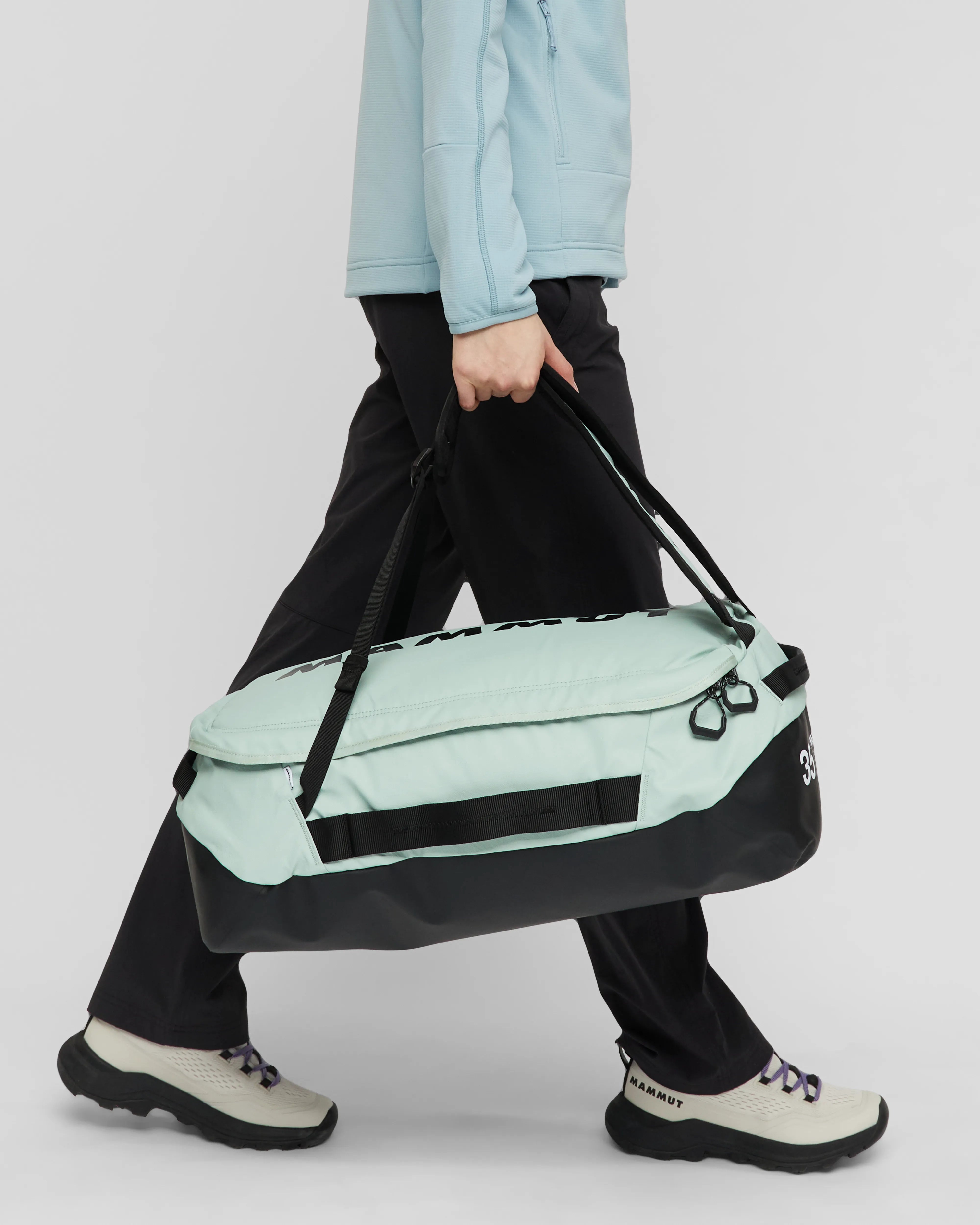 35 L