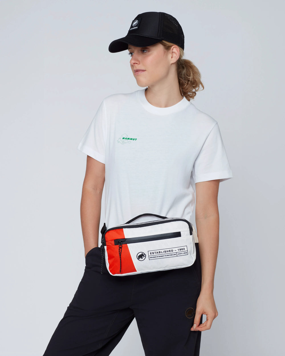 Mammut red
