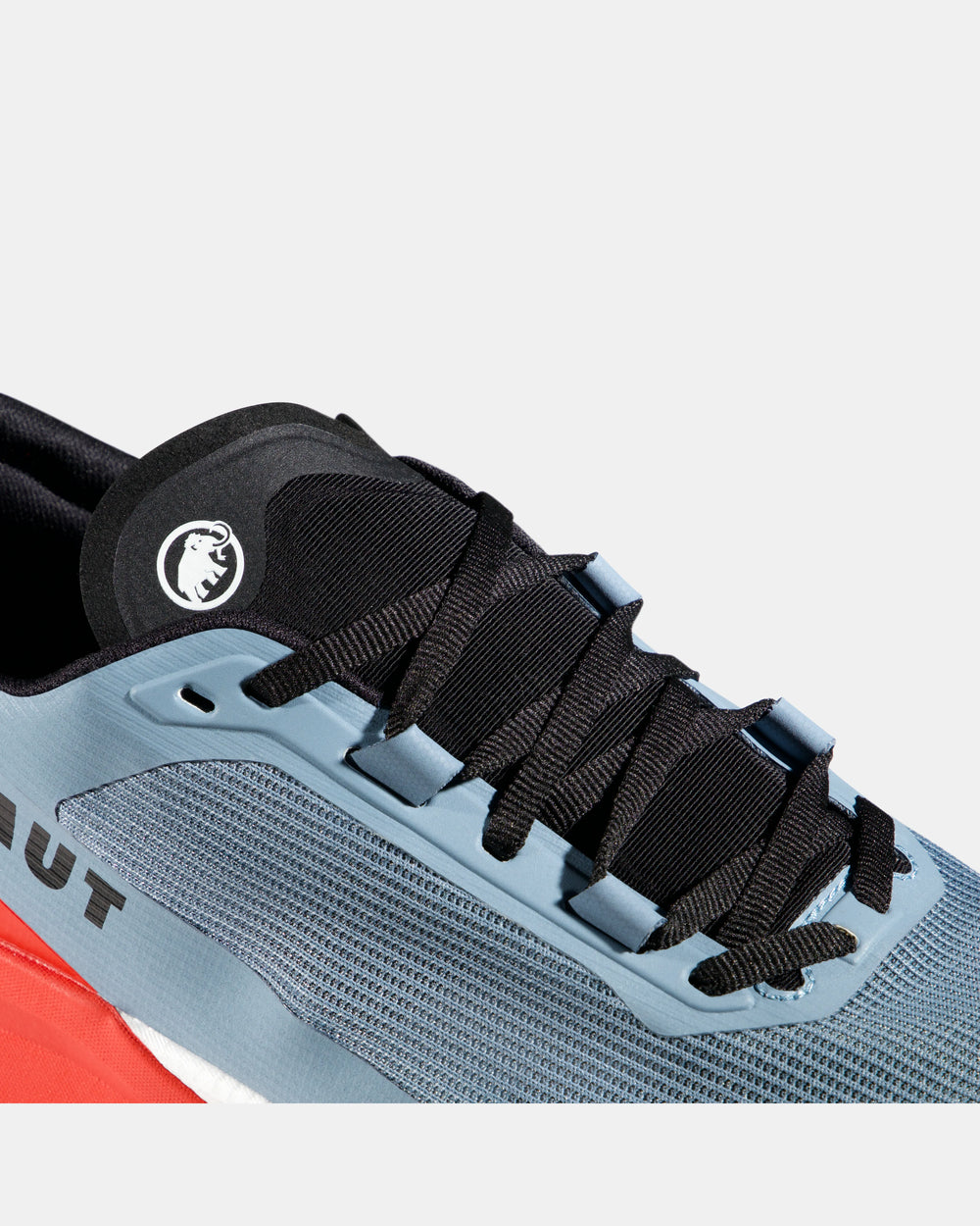 nebla-mammut red