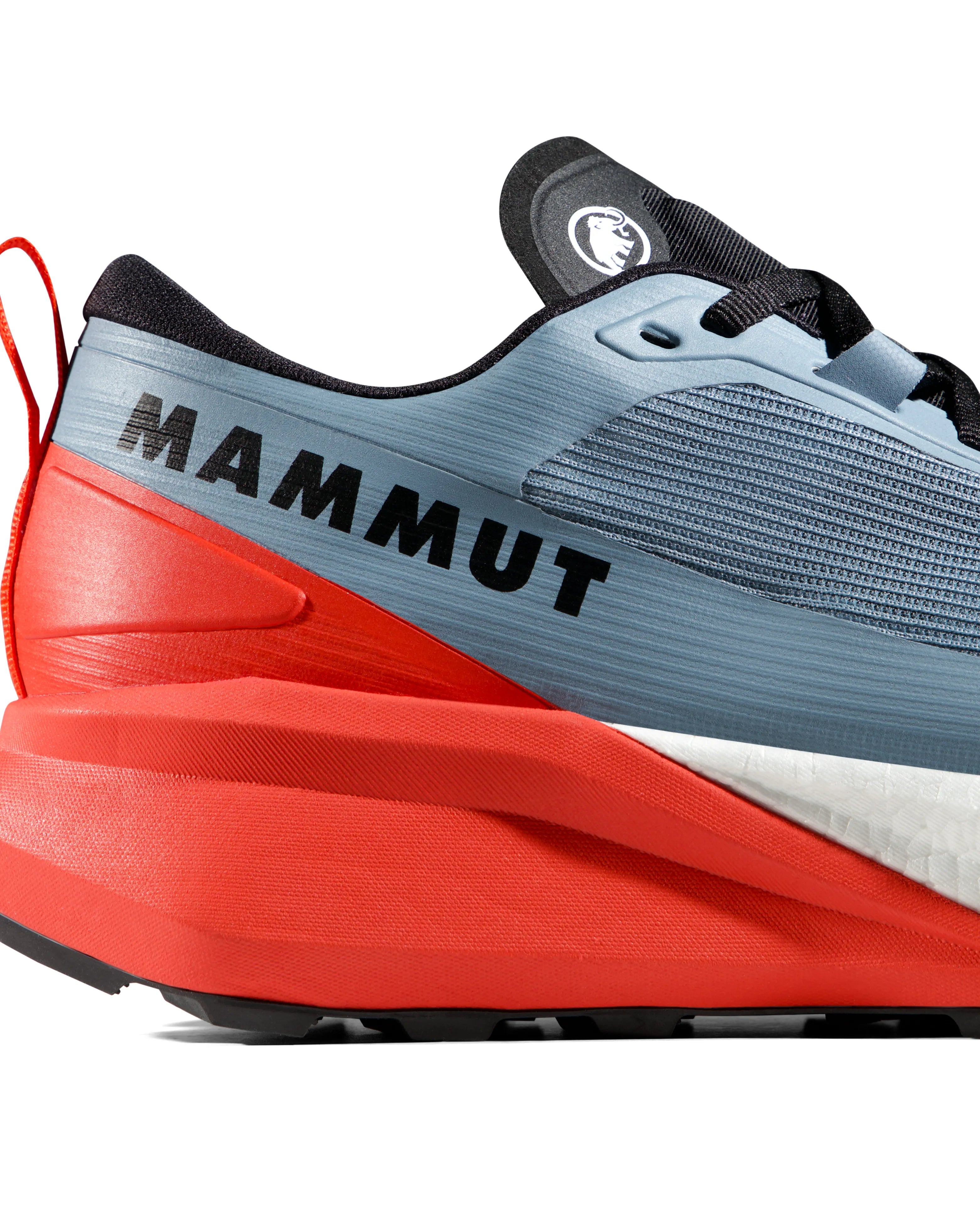 nebla-mammut red