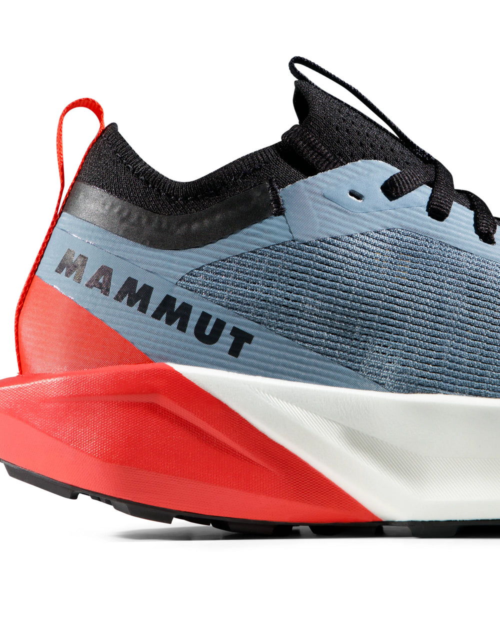 nebla-mammut red
