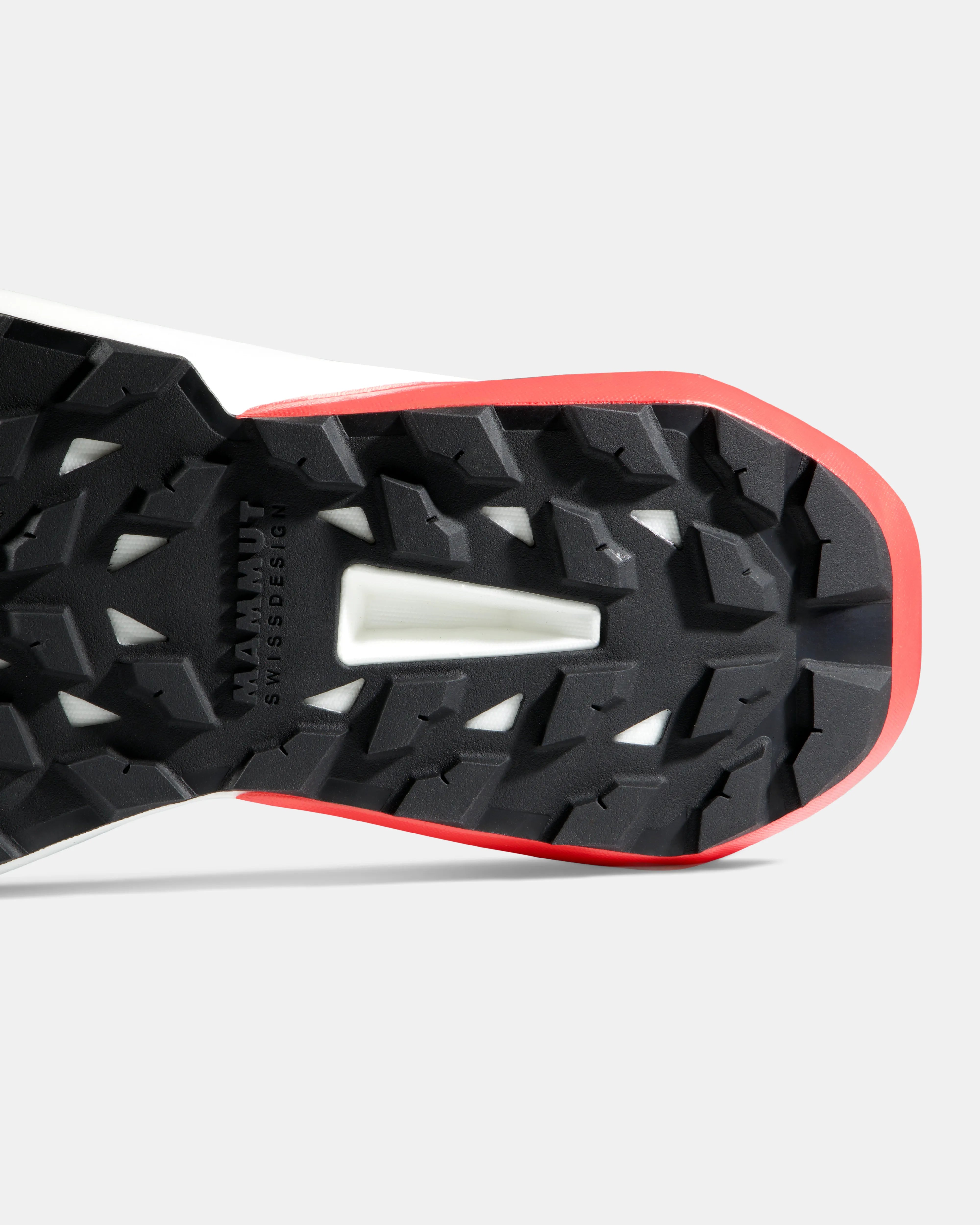 nebla-mammut red
